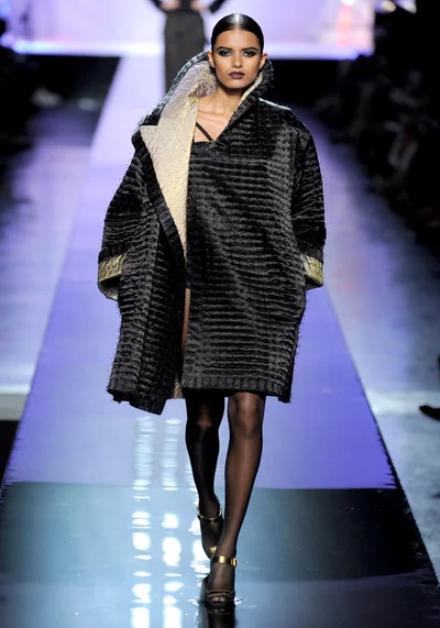 Look 7